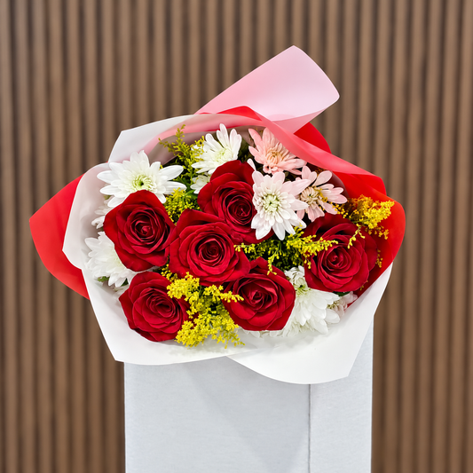 Aurora Carmesí (6 rosas)